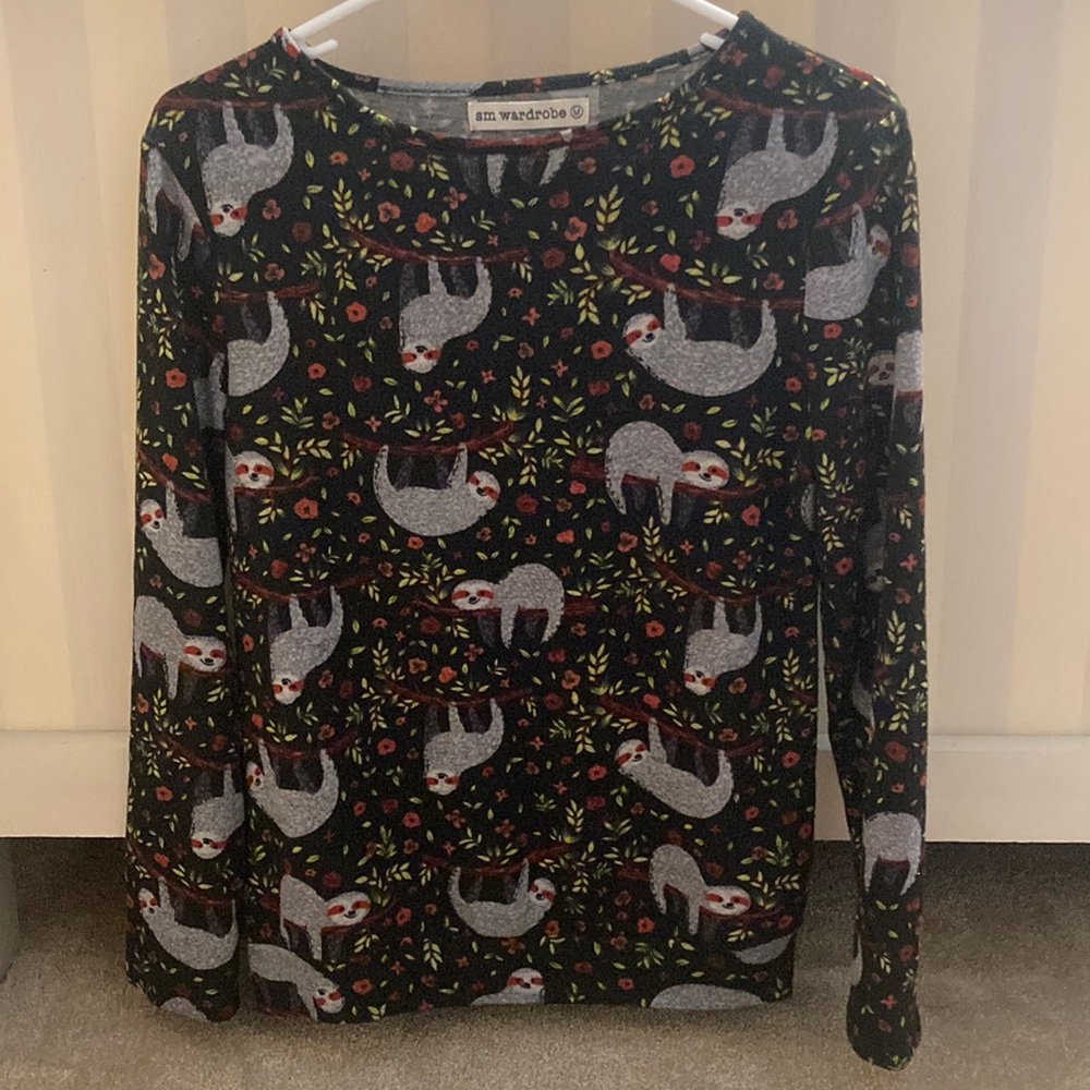 Sloth Knit Shirt Size M SM Wardrobe